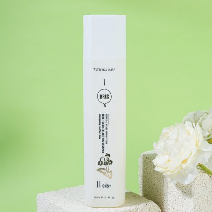 Gentle Clarifying Shampoo - Image 5