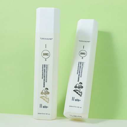 Gentle Clarifying Shampoo - Image 9