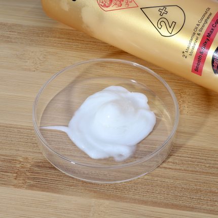 Smooth & Silky Max Conditioner - Image 6